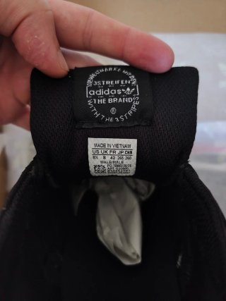 Adidas ZX 750 Negras y Blancas