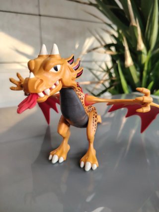 Figura Dragón Naranja y Rojo