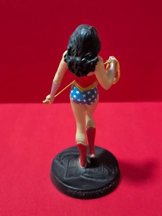 Figura Plomo Wonder Woman