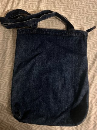Bolso de mezclilla con bolsillos