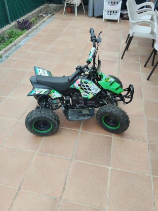 Quad infantil verde