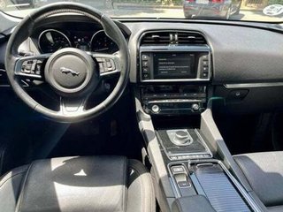 Jaguar F-Pace 2.0L i4D AWD Automatico Prestige