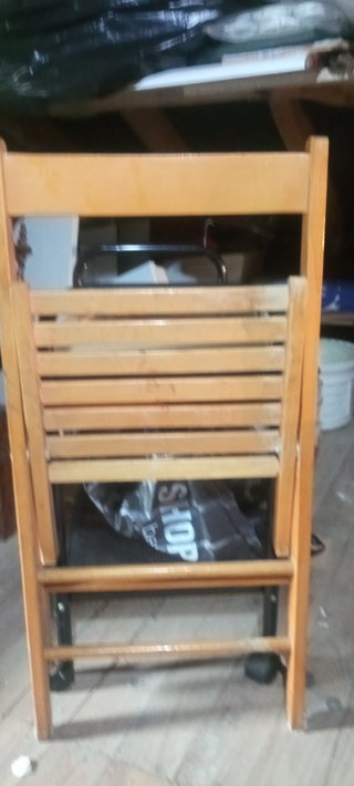 SILLA PLEGABLE DE MADERA