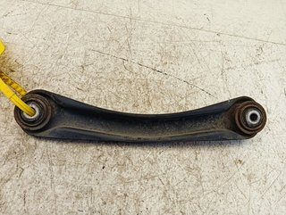 BRAZO SUSPENSION SUPERIOR TRASERO IZQUIERDO MERCE