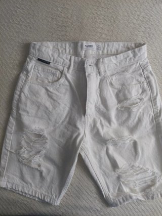 Bermudas Pull&Bear blancas rotas Talla M
