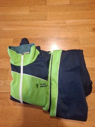 Chándal colegial talla 10