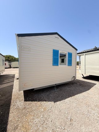 Preciosa casa movil 9x4 m 3 hab marca Louisiane