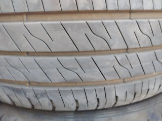 2 Ruedas Goodyear 215/65/16C