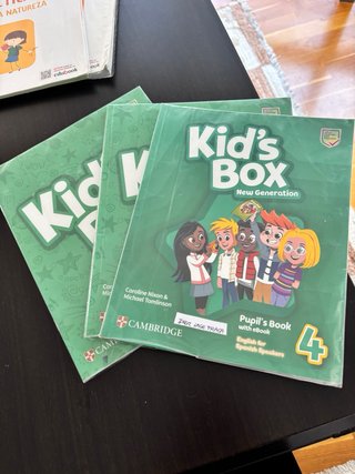 Libros 4 primaria del colegio liceo la paz