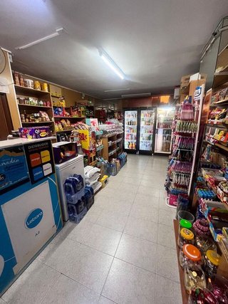 Local comercial en venta en Mas Baell - Can Carbó - El Molí en Lloret de Mar