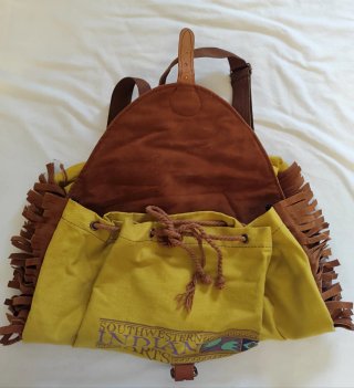 Mochila vintage flecos estilo western