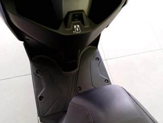 NUEVA Hero Xoom 125R Scooter