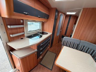 Caravana Hobby 550 Luxe Classic 2011