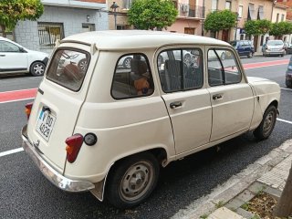 Renault 4 E-TECH 1994