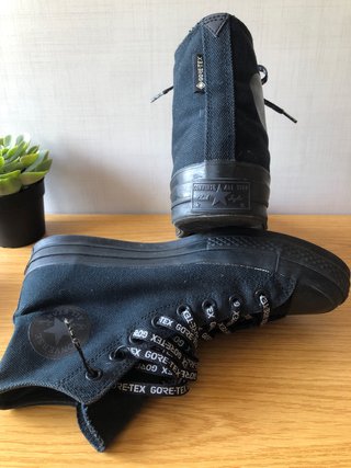 Converse Gore-Tex negras