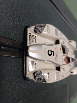 Audi R8 LMP Scalextric