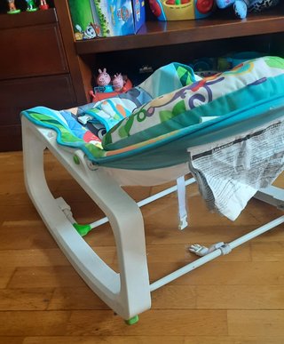 Silla mecedora bebé Fisher-Price con almohada
