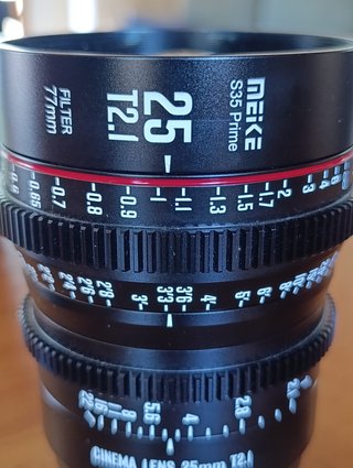 Meike 25mm T2.1 S35 Cine EF