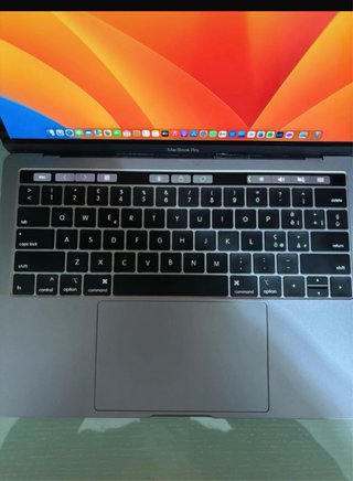 Macbook Pro 13” 2018 Grigio + Custodia Rossa