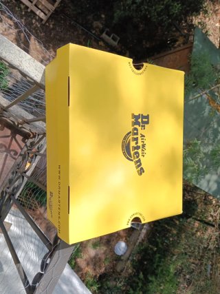 Botas Dr. Martens negras punta de hierro