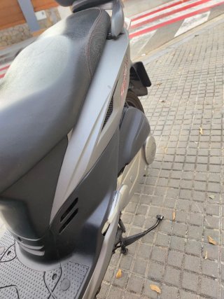 SYM Symphony SR 125 Scooter Negra