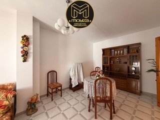 Piso en venta en Huelma