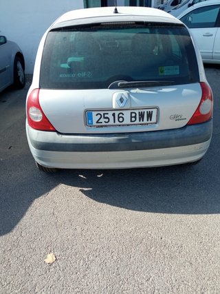 Renault Clio 2002