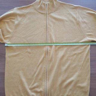 Giacca gialla con zip