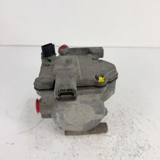 Compresor aire acondicionado Toyota Yaris 1.5 422000512