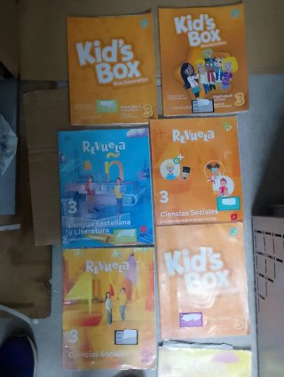Libros de 3 primaria REVUELA