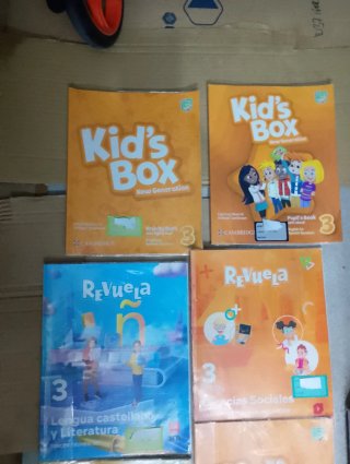 Libros de 3 primaria REVUELA