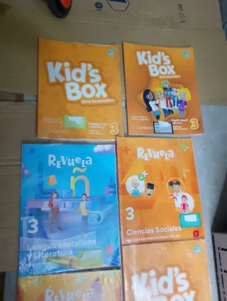 Libros de 3 primaria REVUELA