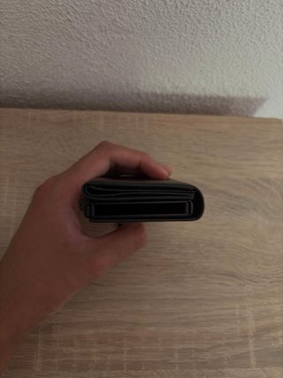 Cartera TENBST Cuero Negra Nueva