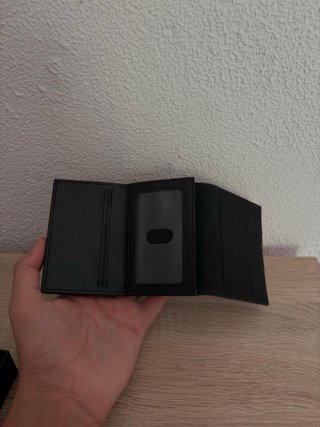Cartera TENBST Cuero Negra Nueva