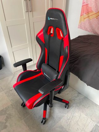 Silla Gamer Newskill Negra y Roja