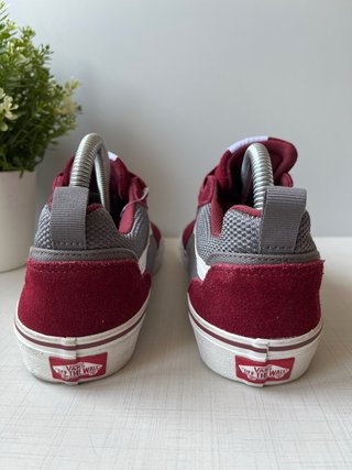 Zapatillas Vans Rojo y Gris talla 38