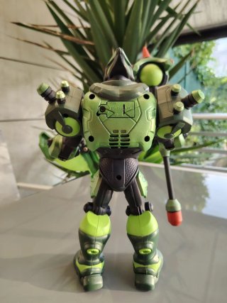 Figura Gormiti Ultra Lord con luces
