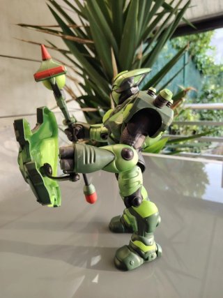 Figura Gormiti Ultra Lord con luces