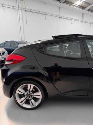 Hyundai Veloster 2013