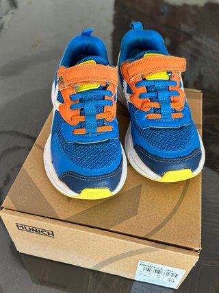 Zapatillas Munich niño talla 30