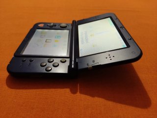 New Nintendo 3DS XL blu (non legge i videogiochi)
