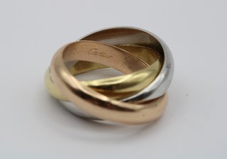 Anillo Cartier Trinity Documentación