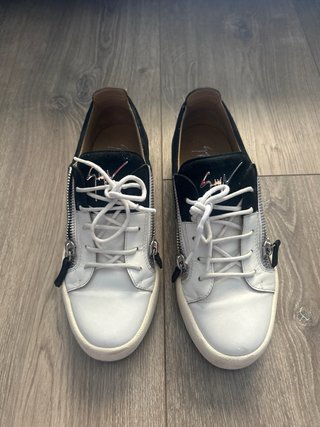 Zapatillas Giuseppe Zanotti Blancas y Negras