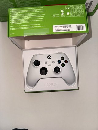 Xbox Series S 512GB + Mando Nuevo