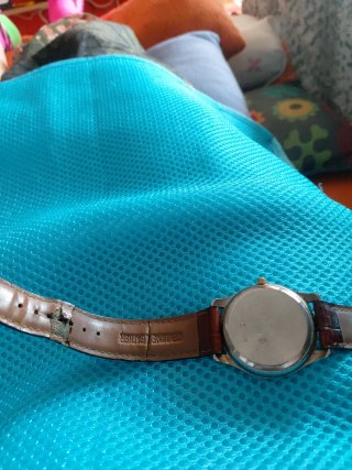 Reloj Golf Green Cuarzo Blanco y Dorado