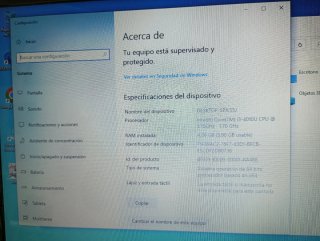 Portátil Lenovo i3 4GB RAM 500GB HDD