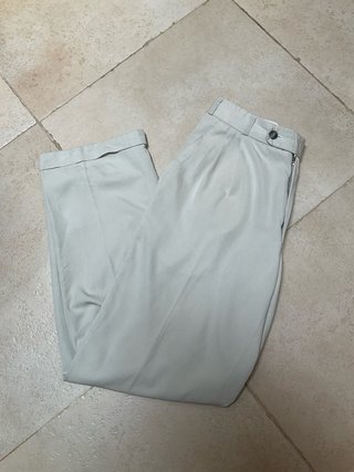 Pantalón chino beige