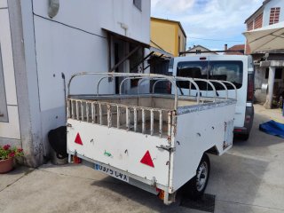 Remolque coche con documentación