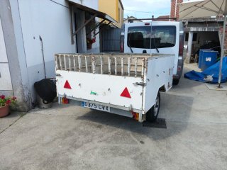 Remolque coche con documentación