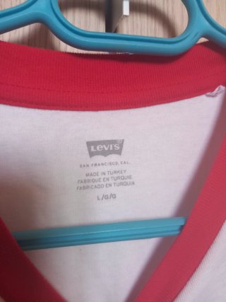 Camiseta crop top cerezas